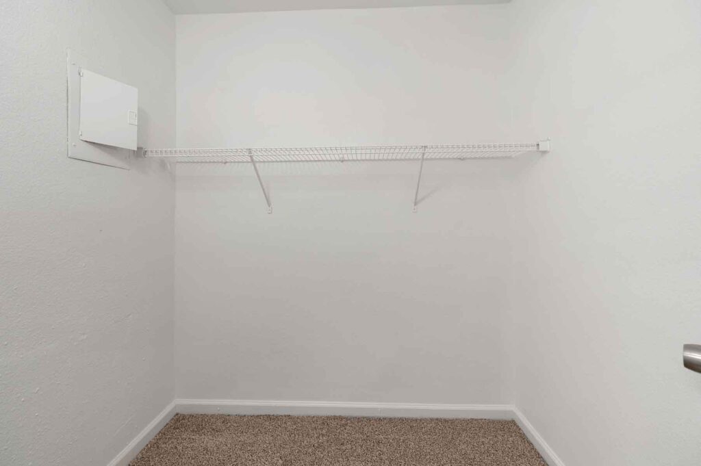 1a vacant unit